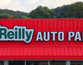 Image of the company O’Reilly Auto Parts custom outdoor signs installed by Greeneville Signs 